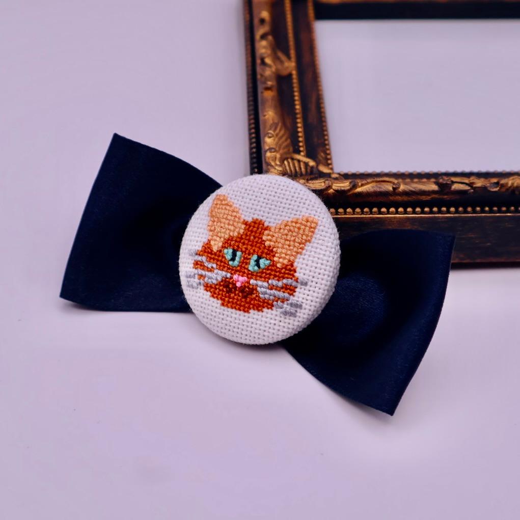 猫　ねこ　ネコ　くるみボタンのヘアゴム　クロスステッチ刺繍 | 6枚目